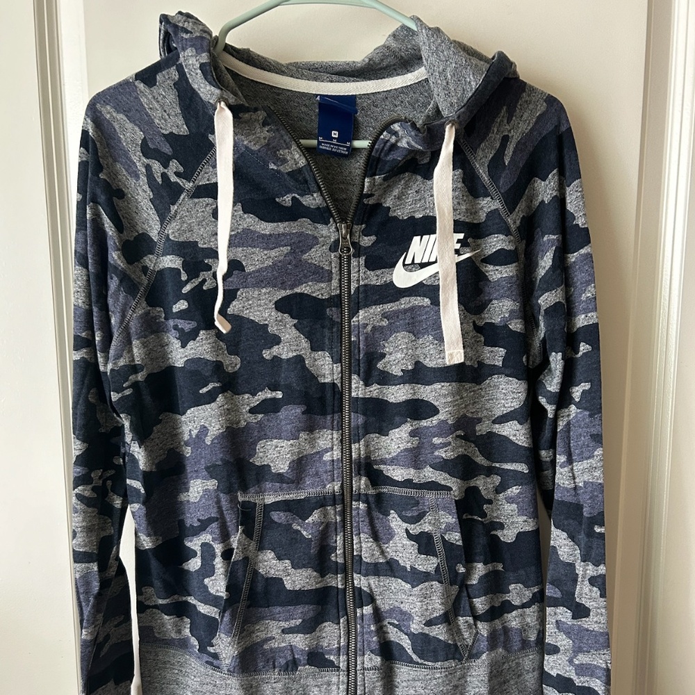 Nike Purple Camo - Zip up T-shirt Jacket - Sz M